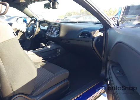 2019 Dodge Challenger Sxt z USA, uszkodzony, nr VIN 2C3CDZAG9KH750422